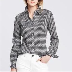 Banana Republic | Heart design. Size 2